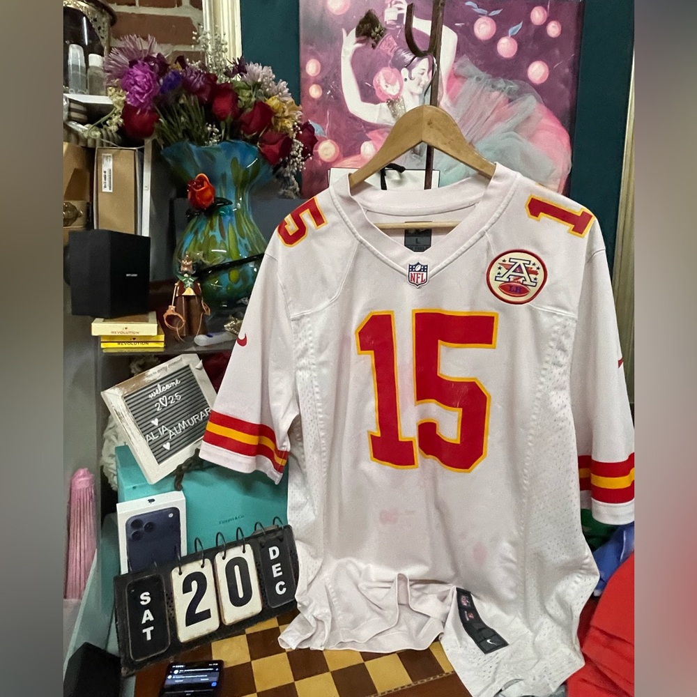 Patrick Mahomes Kansas City Chiefs Nike Game Player Jersey Men's NFL White #15